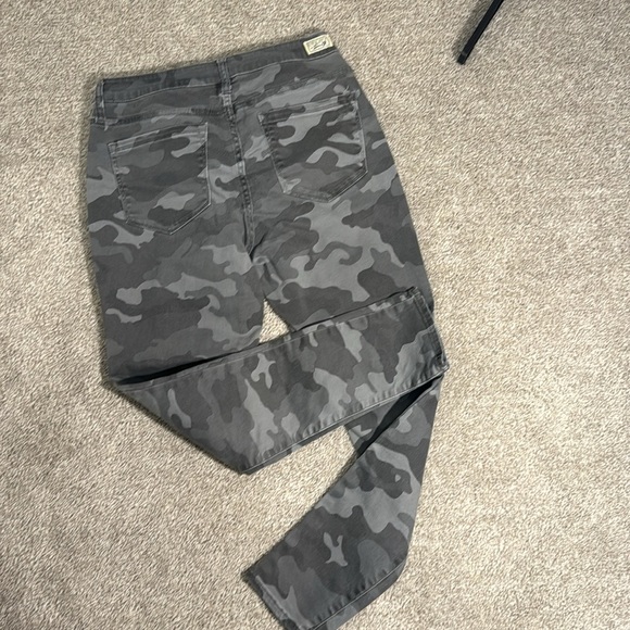 Seven Jeans GREY CAMO - Picture 3 of 5